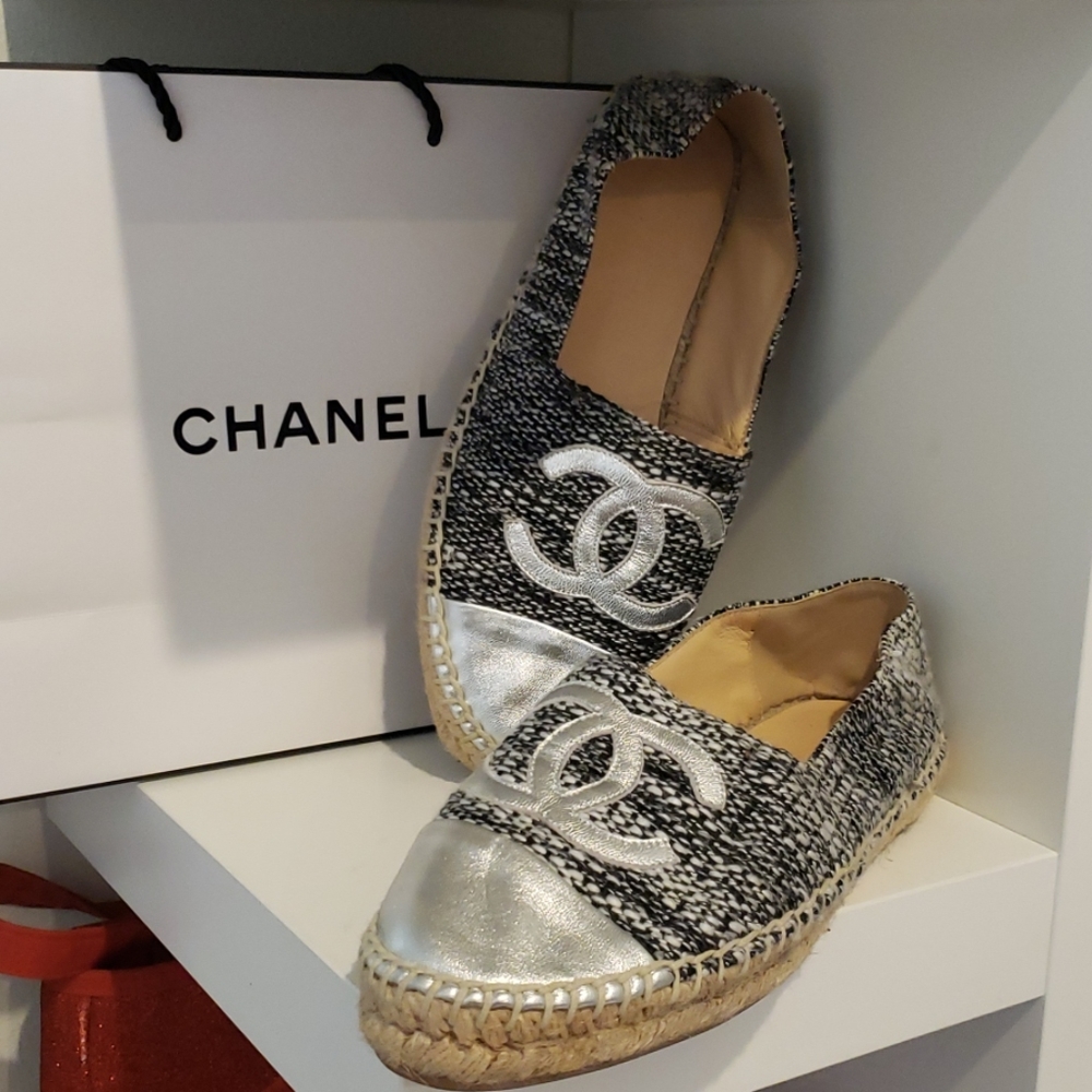 CHANEL Black & Silver Tweed Espadrilles